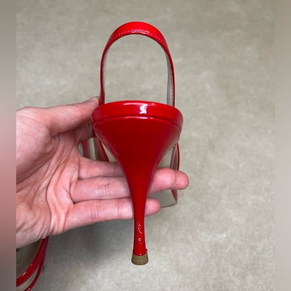 Miu Miu patent leather slingback heels - Picture 9 of 10